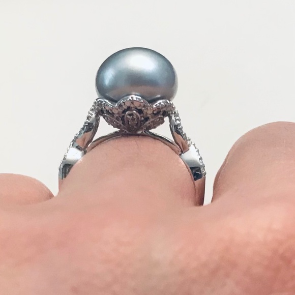 Genuine Cultured Grey Pearl & Zircon Princess Ring - Picture 5 of 11